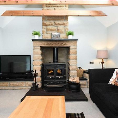 Ailnack Cottage -Cheerful Cottage With Secure Garden And Off Street Parking Sleeps 4 Tomintoul Extérieur photo