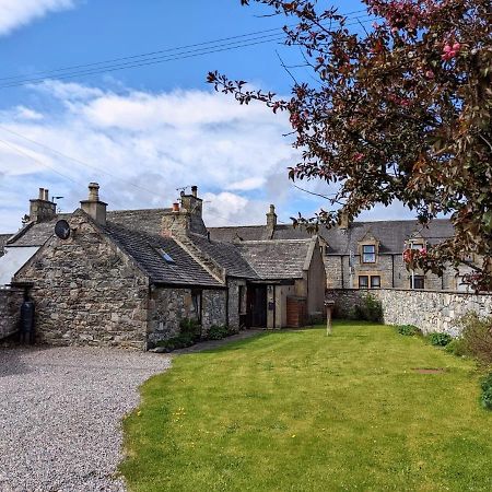 Ailnack Cottage -Cheerful Cottage With Secure Garden And Off Street Parking Sleeps 4 Tomintoul Extérieur photo