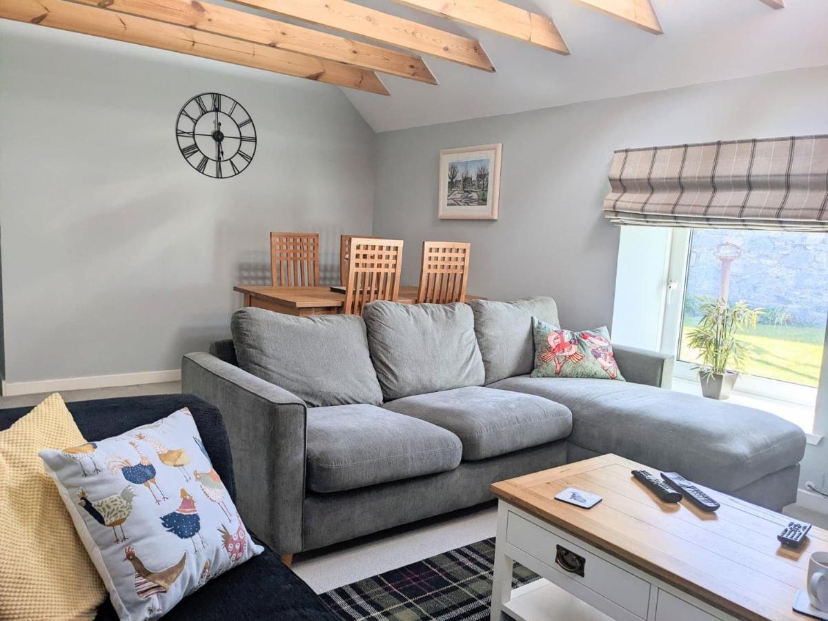Ailnack Cottage -Cheerful Cottage With Secure Garden And Off Street Parking Sleeps 4 Tomintoul Extérieur photo