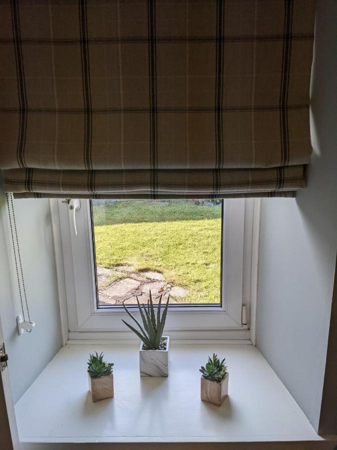 Ailnack Cottage -Cheerful Cottage With Secure Garden And Off Street Parking Sleeps 4 Tomintoul Extérieur photo